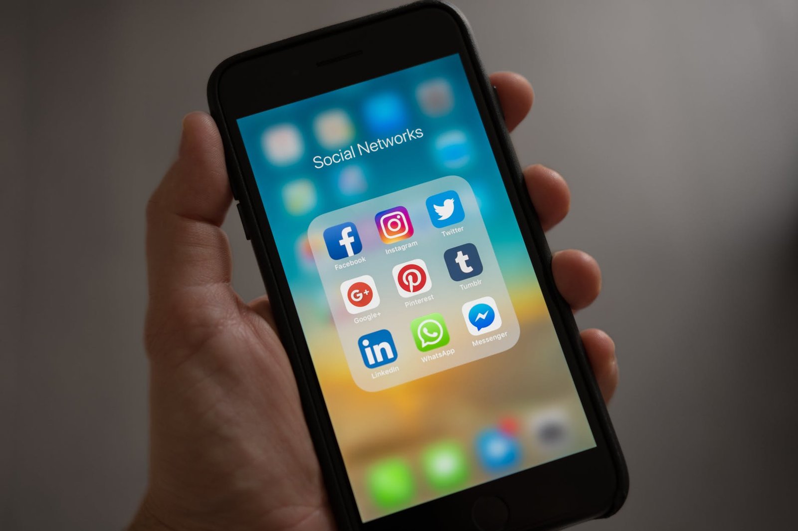 Medios sociales, plataformas digitales y la avalancha de nuevas funcionalidades
